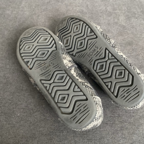 Tom’s animal print Slip on very comfortable size 7 - Picture 4 of 5